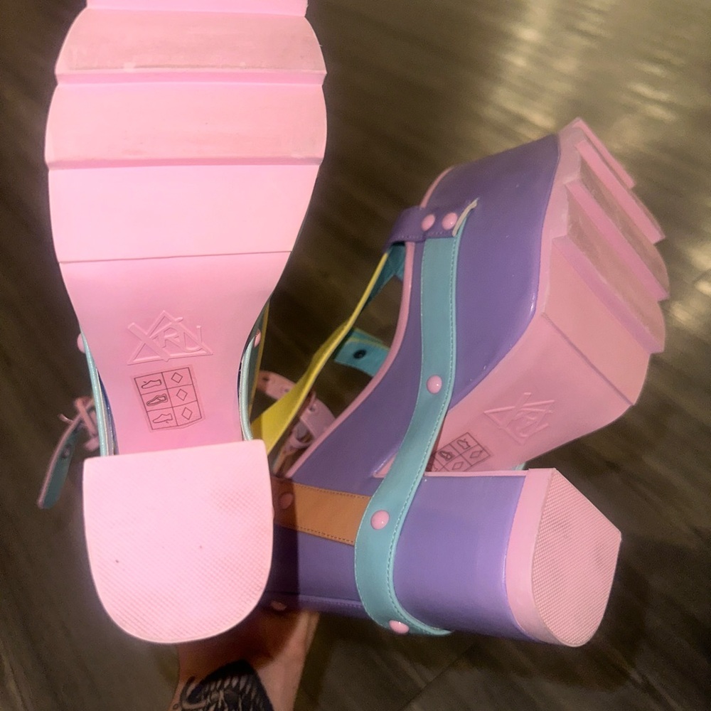 YRU platform Night Call rave shoes. - Picture 5 of 5